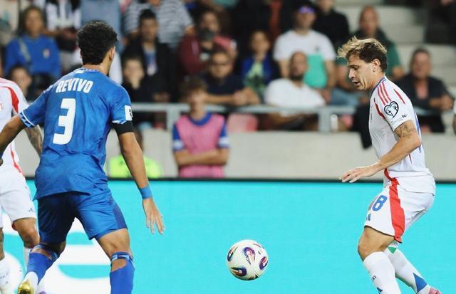 和硬度也得, 佩雷茨头球