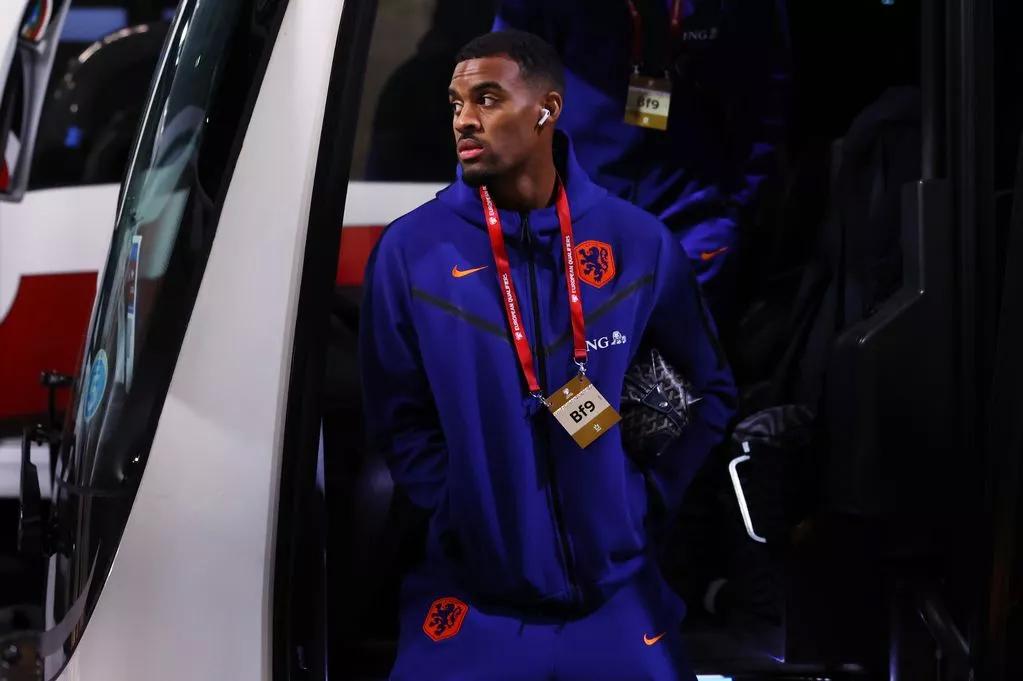 球员无法出 球员无法出