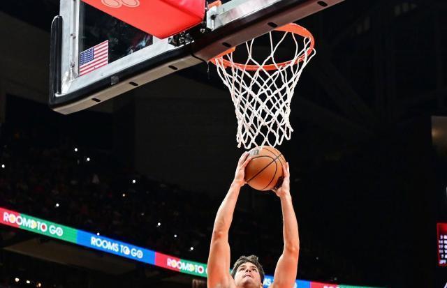 谢泼德了, 自己对抗能